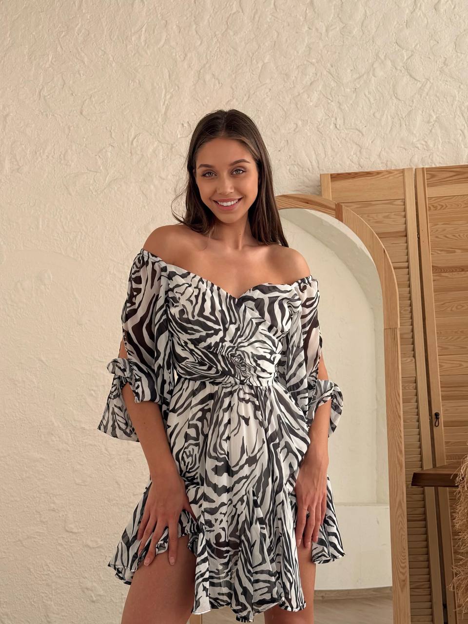 Zebra Desenli Omuz Dekolteli Bağlamalı Mini Elbise