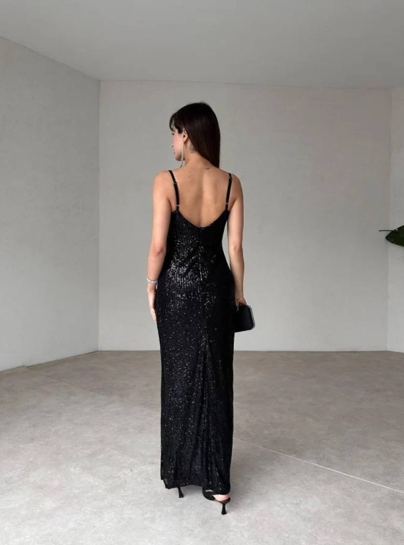 Yırtmaçlı Payetli Gece Elbisesi