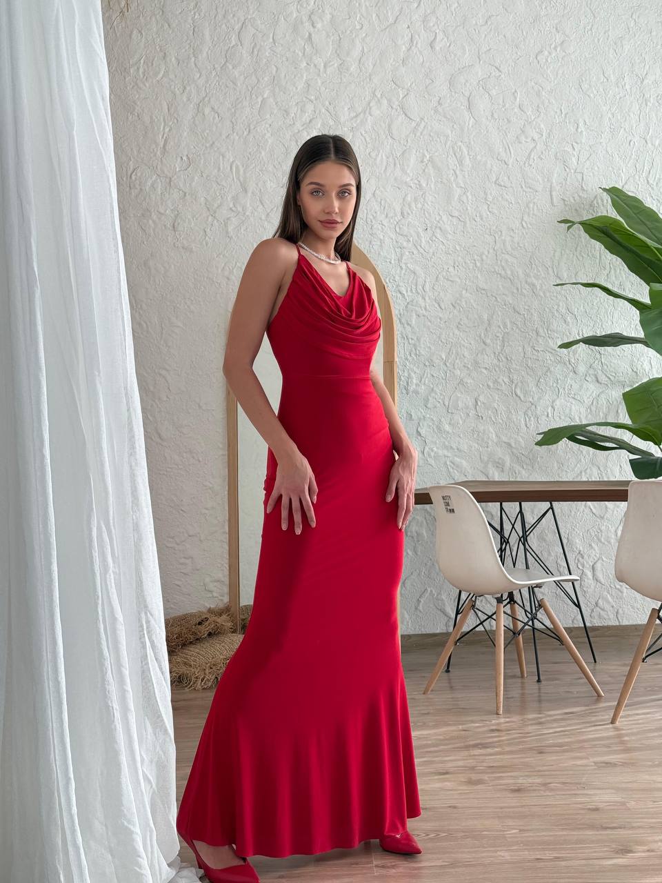 Drapeli Yırtmaçlı Saten Elbise