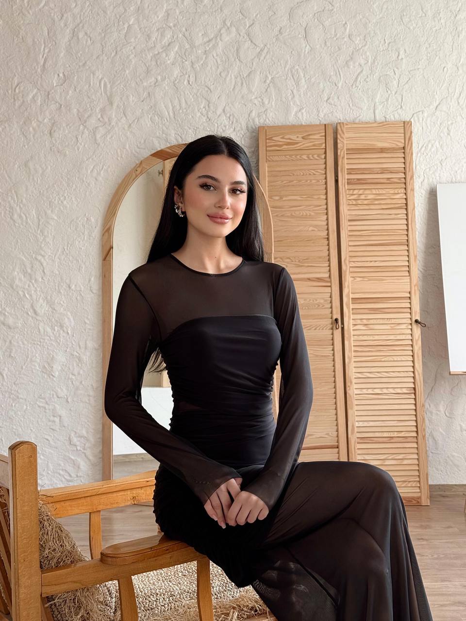 Uzun Kollu Siyah Kalem Elbise